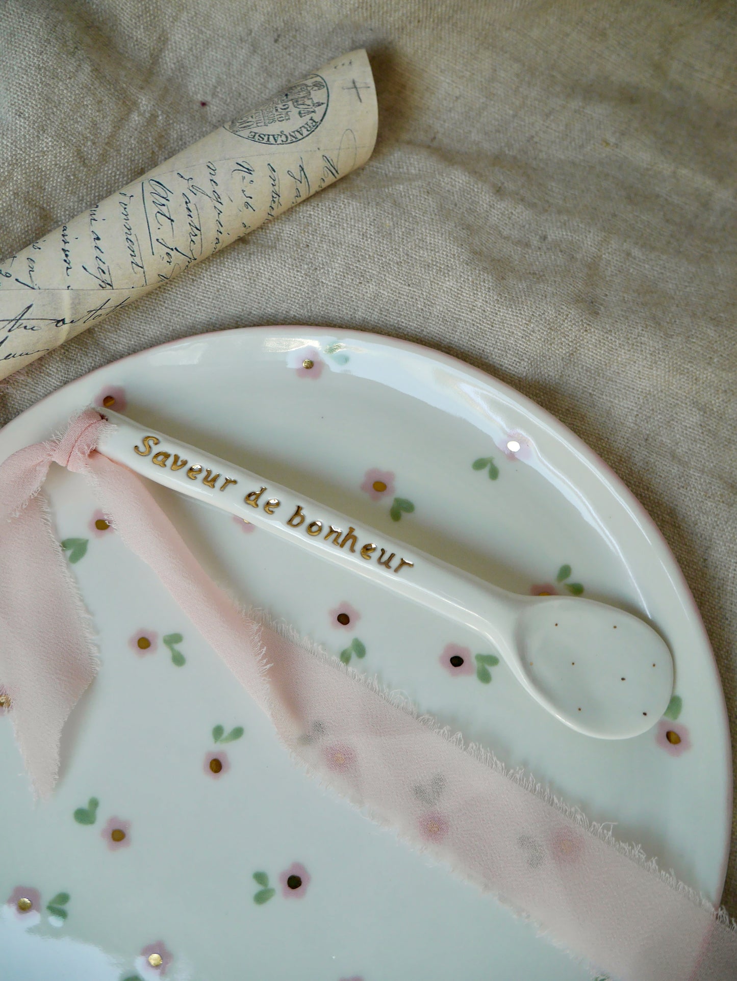 Petite Cuillère en Porcelaine