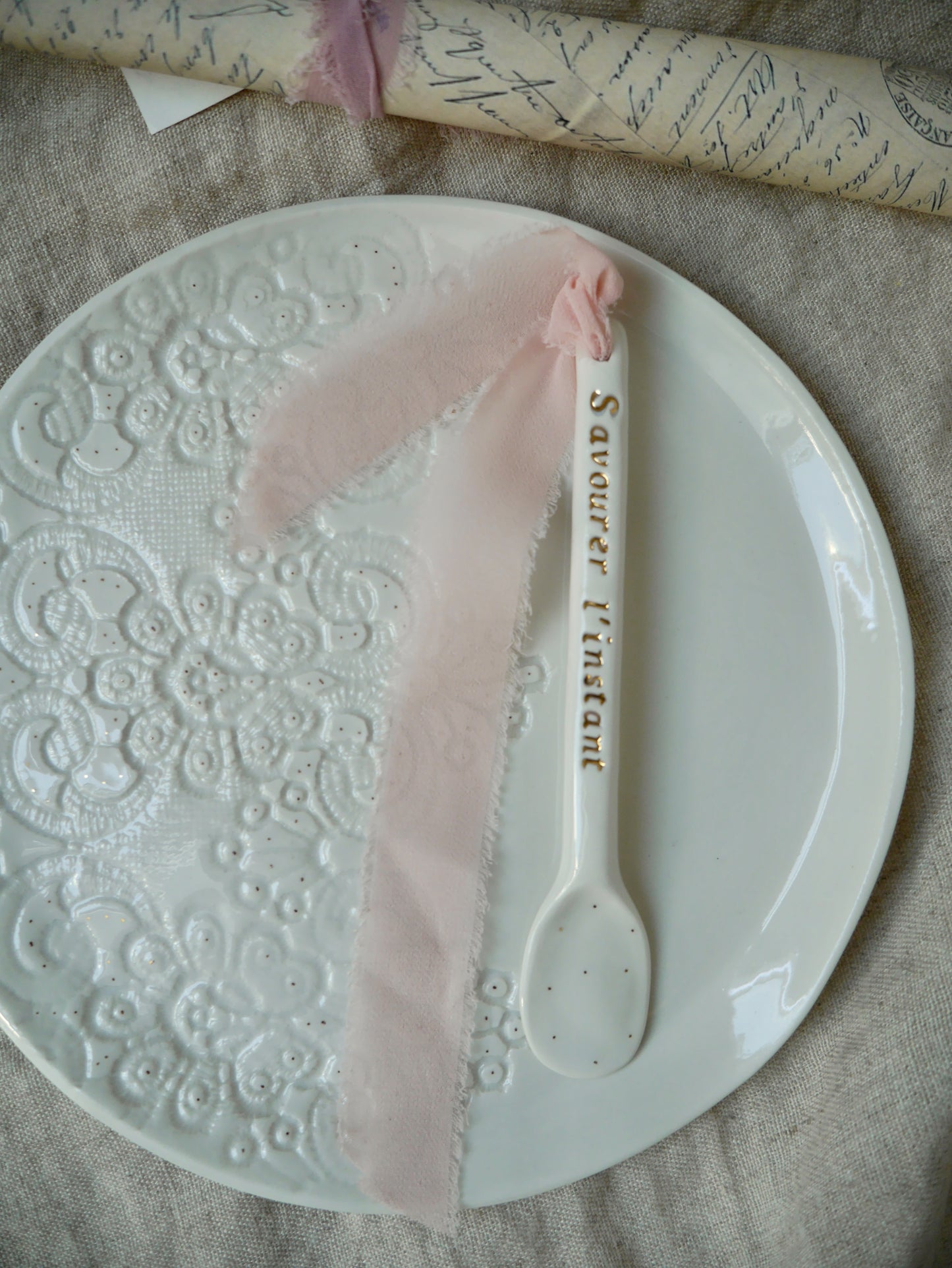 Petite Cuillère en Porcelaine
